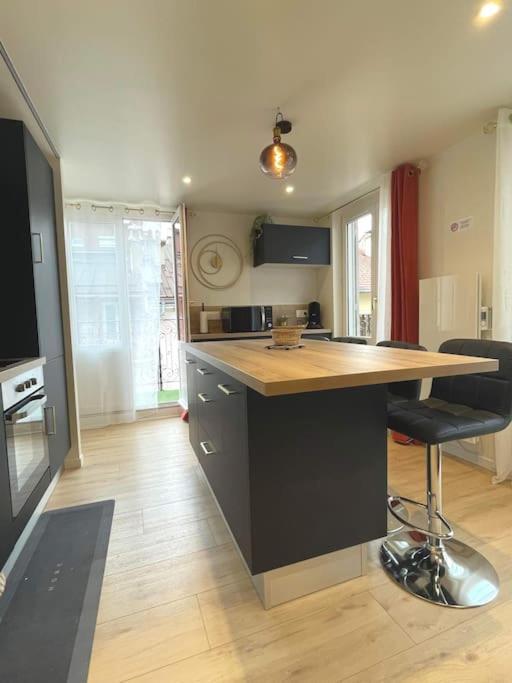 Appartement Luxueux T2 Lumineux Unique Saint Claude Extérieur photo