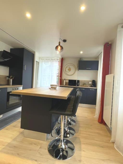 Appartement Luxueux T2 Lumineux Unique Saint Claude Extérieur photo